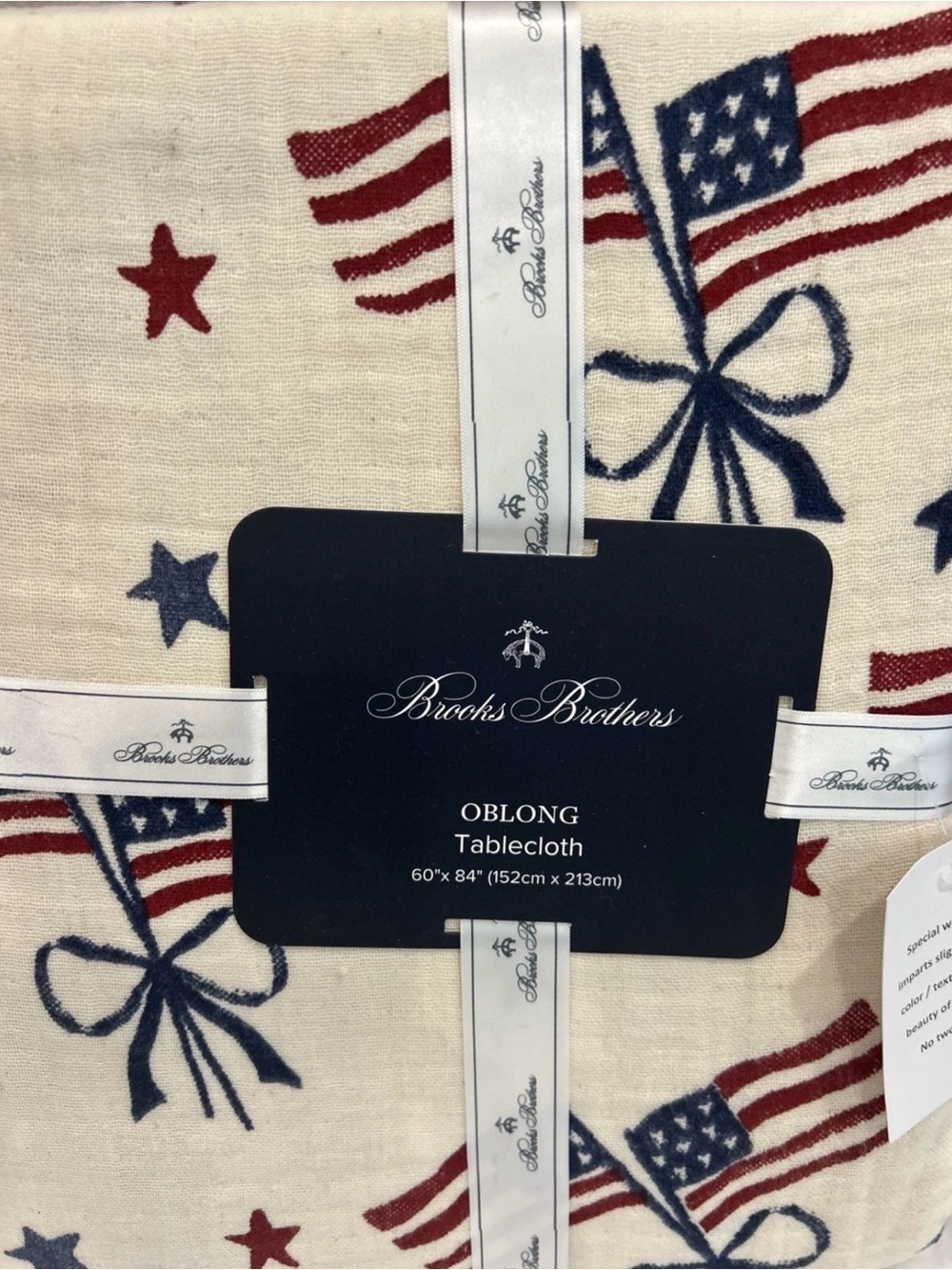 Brooks Brothers Red White & Blue Flags & Stars Patriotic Tablecloth 60x 84